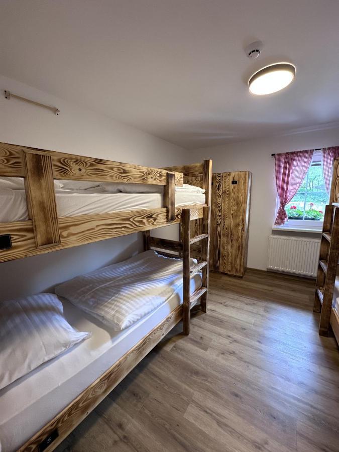 Bajta Kroparica Экстерьер фото