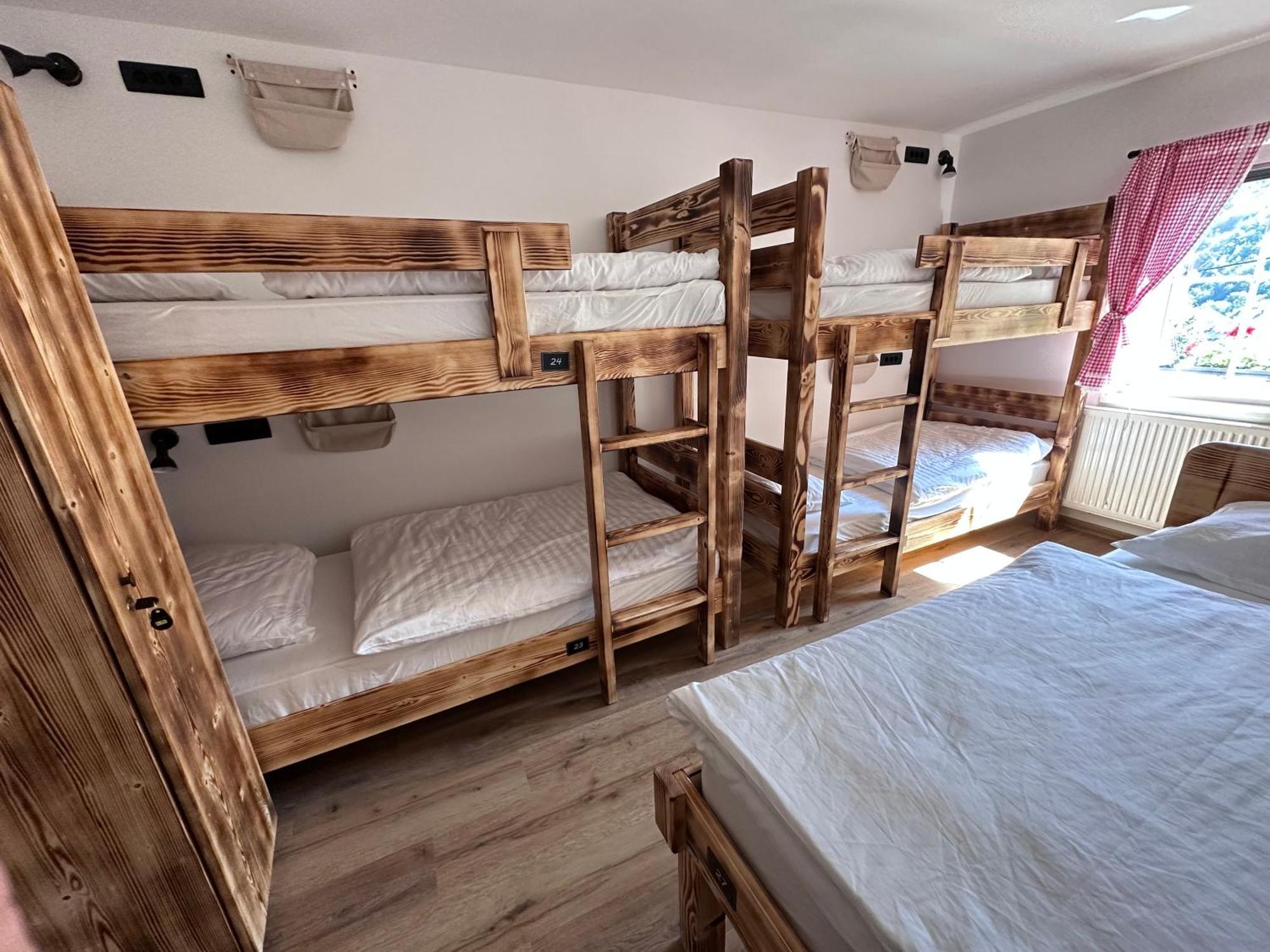 Bajta Kroparica Экстерьер фото